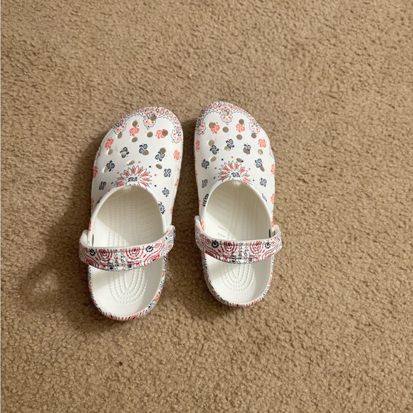 White and Red Patterned Crocs - Picture 3 of 7